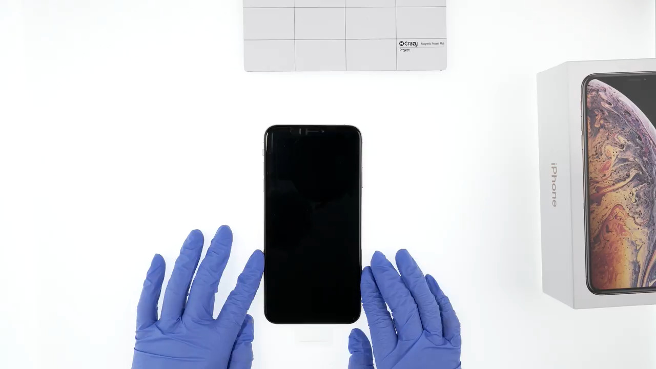 iPhone Xs Max teardown 4k UHD